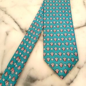 New Scallops and Sand Dollars Beach Tie